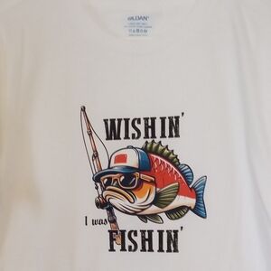 Gildan Red and White Cartoon Fish Short Sleeve Tee
